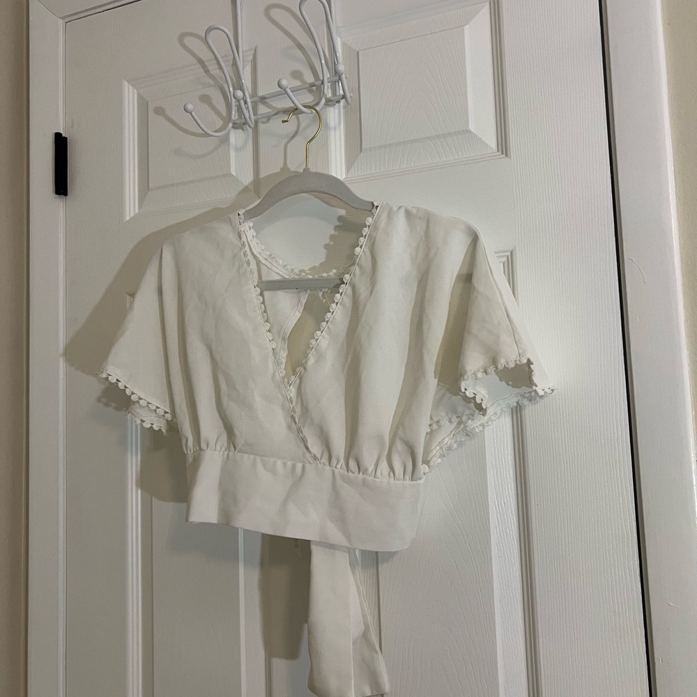 White Cropped Blouse with Lace Trim